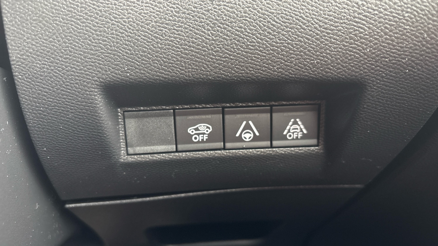 Used Peugeot 208 2020 for sale - 77128087: Photo 28