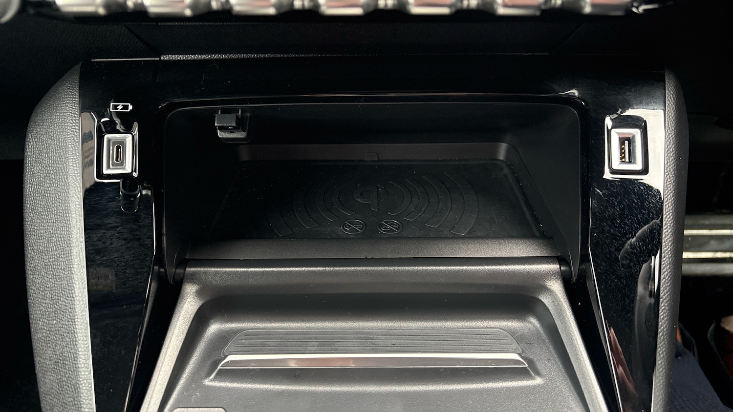 Used Peugeot 208 2020 for sale - 77128087: Photo 35