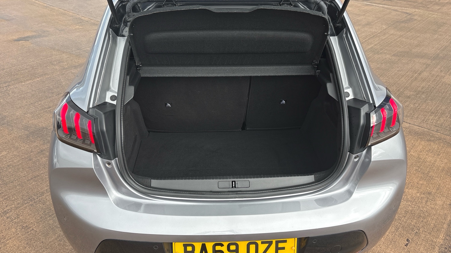 Used Peugeot 208 2020 for sale - 77128087: Photo 4