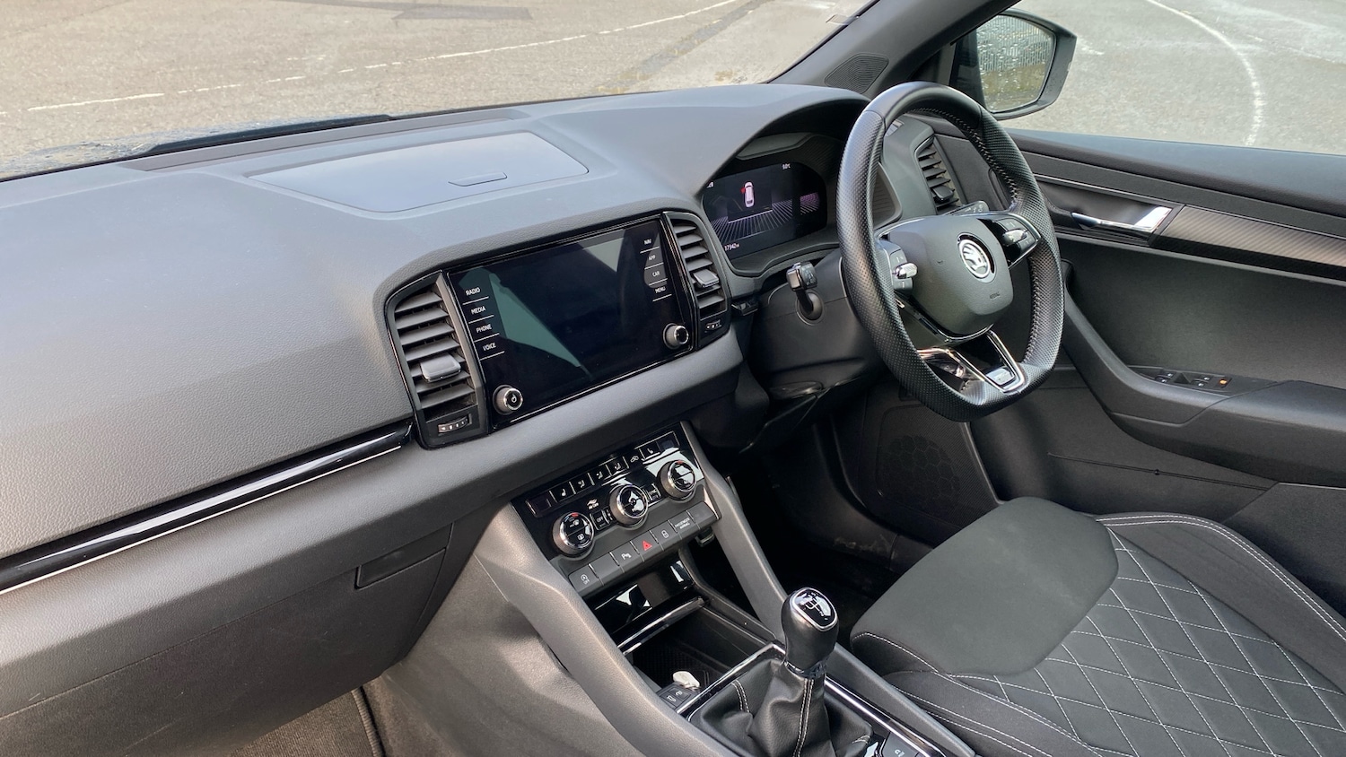 Used Skoda Karoq 2023 for sale - 77403763: Photo 9