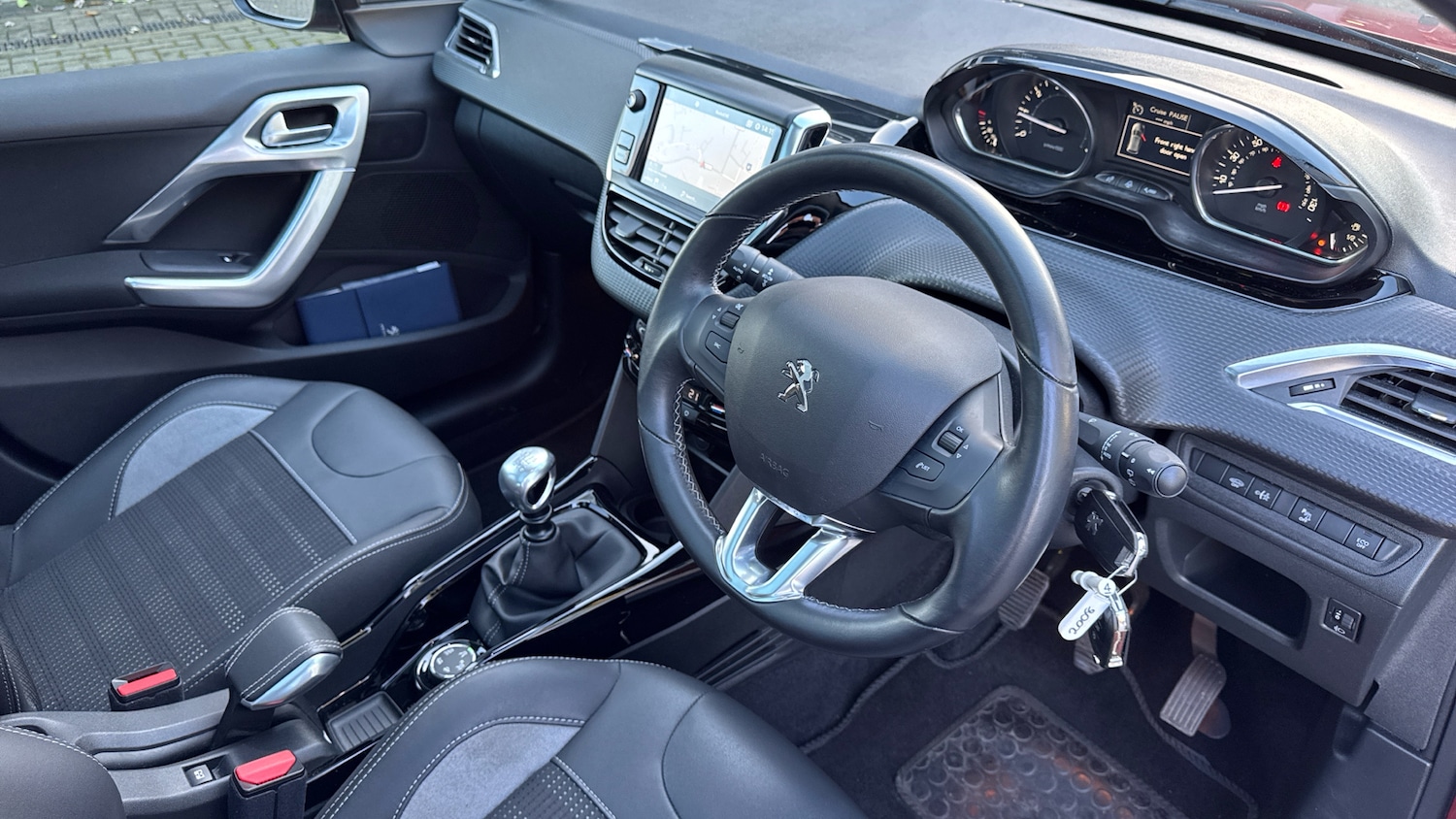 Used Peugeot 2008 2019 for sale - 76894352: Photo 11