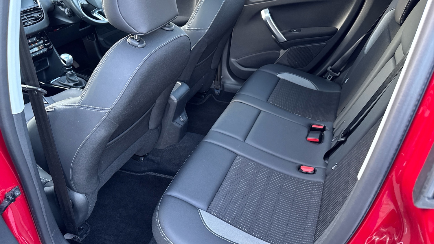 Used Peugeot 2008 2019 for sale - 76894352: Photo 16