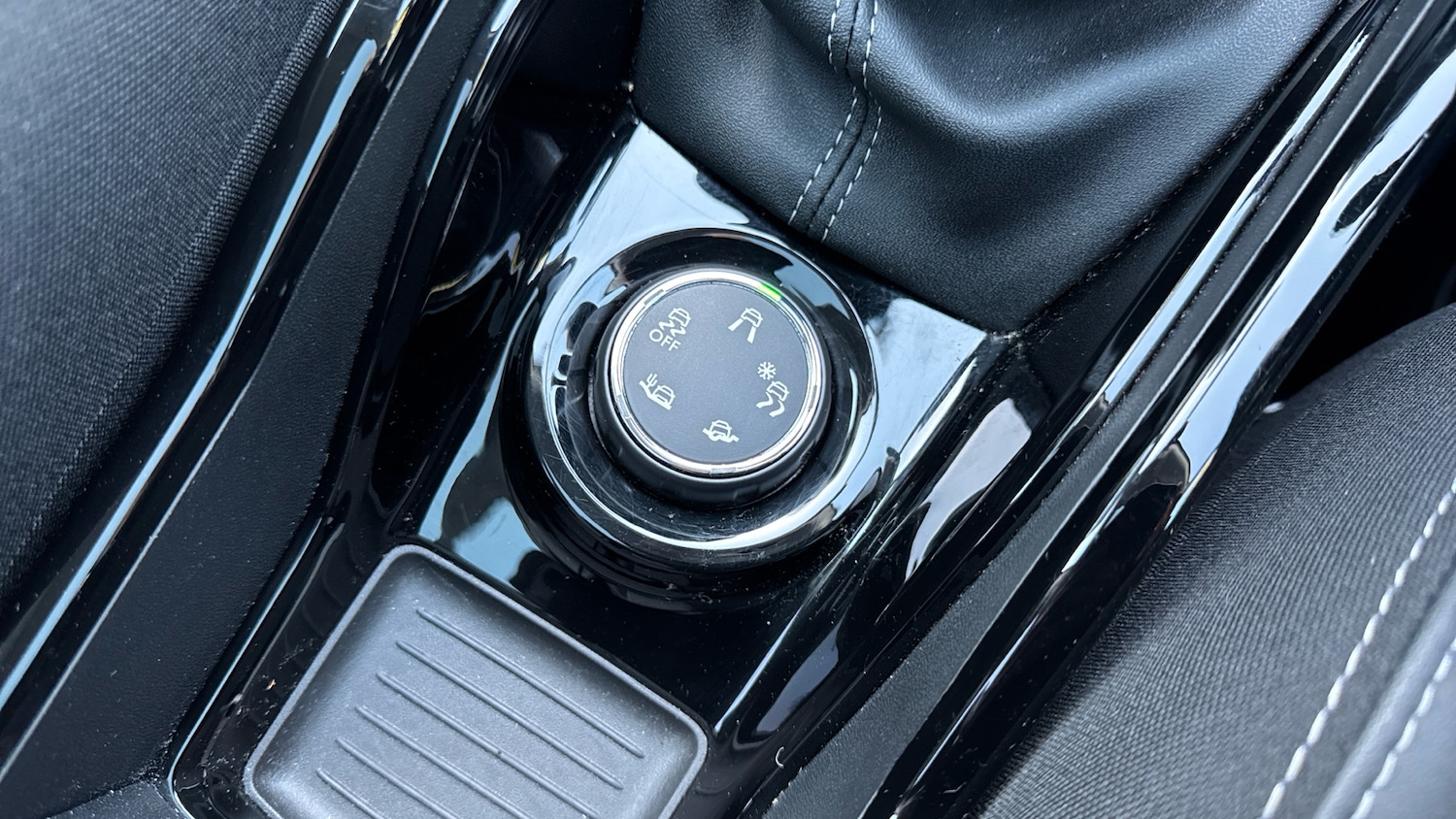 Used Peugeot 2008 2019 for sale - 76894352: Photo 26