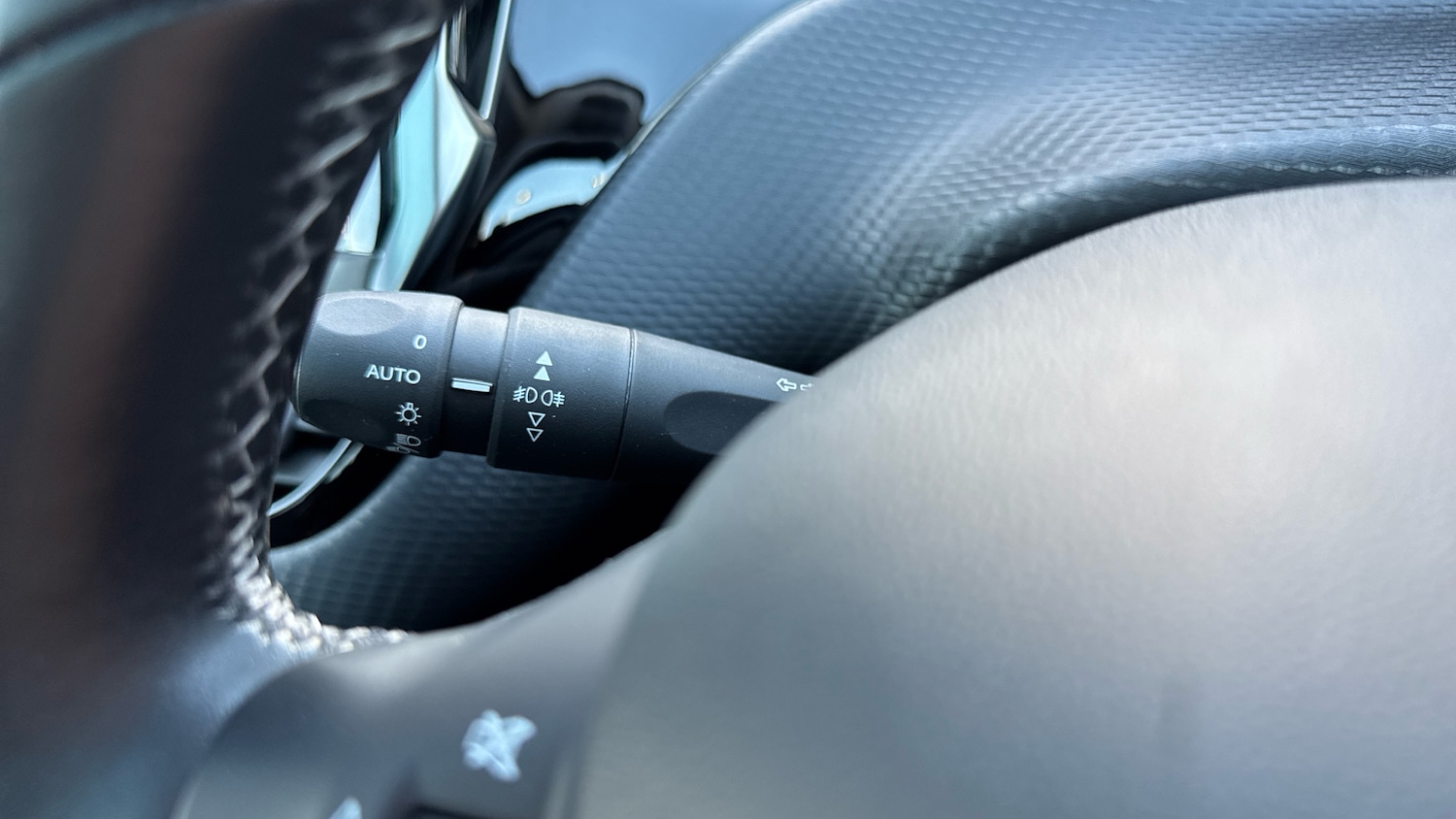 Used Peugeot 2008 2019 for sale - 76894352: Photo 27