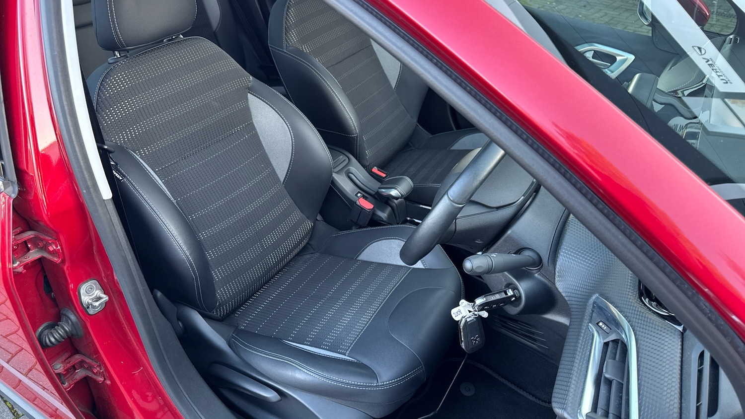 Used Peugeot 2008 2019 for sale - 76894352: Photo 32