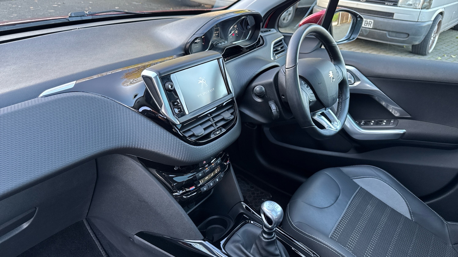 Used Peugeot 2008 2019 for sale - 76894352: Photo 9