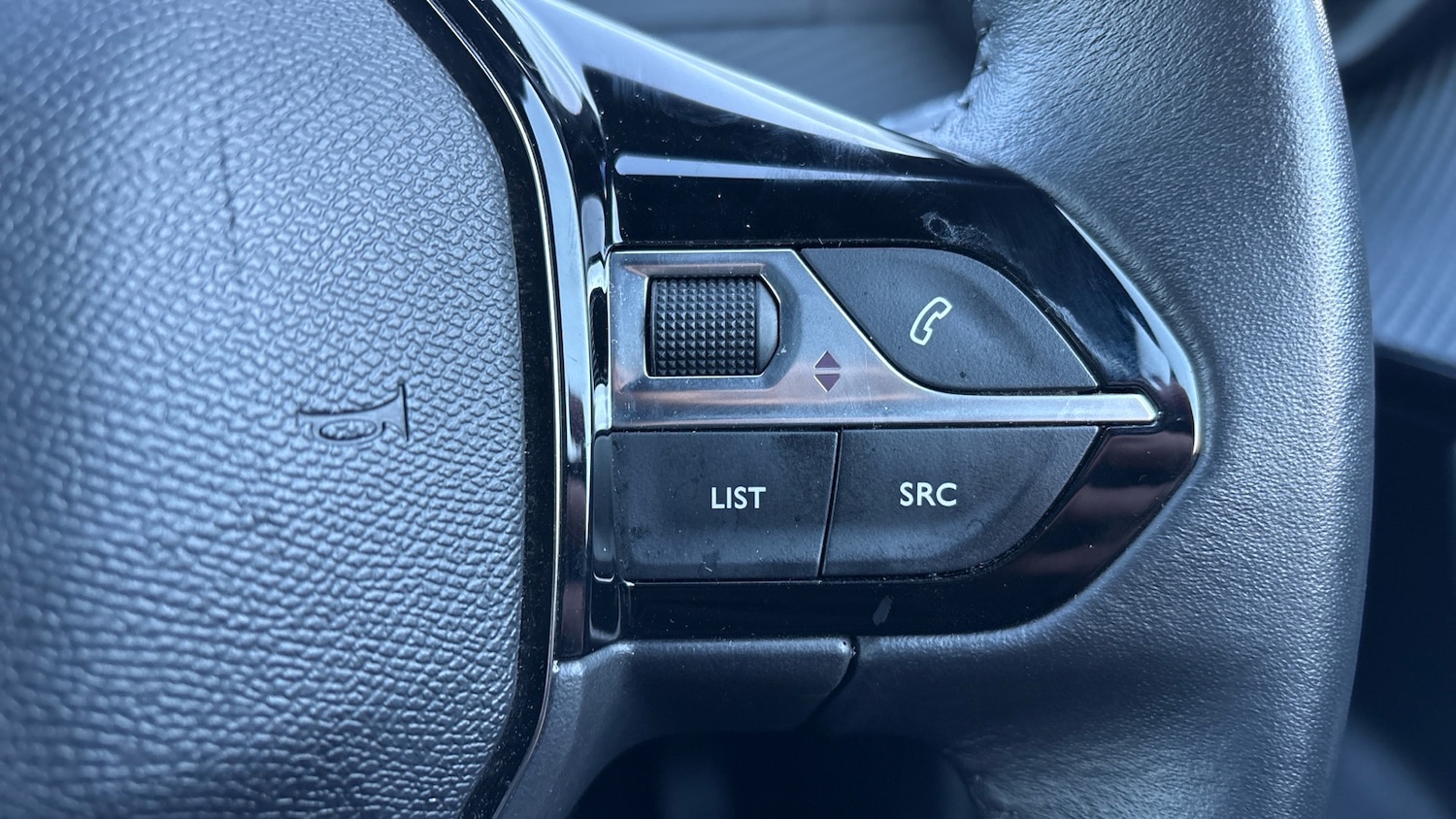 Used Peugeot 2008 2024 for sale - 77222843: Photo 39