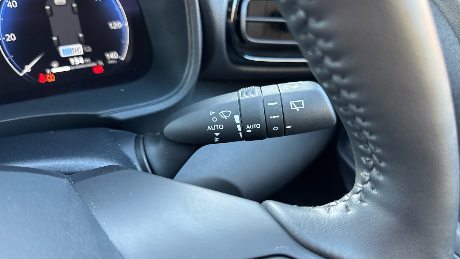 Used Toyota Yaris Cross 2025 for sale - 76795039: Photo 31