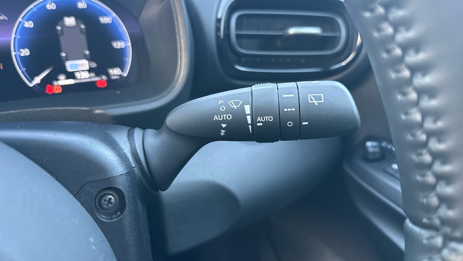 Used Toyota Yaris Cross 2025 for sale - 76795039: Photo 42