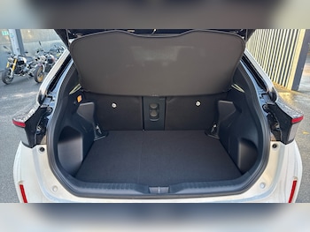 Used Toyota Yaris Cross 2025 for sale - 76795039: Photo