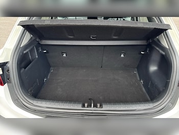 Used Kia Stonic 2022 for sale - 78907458: Photo