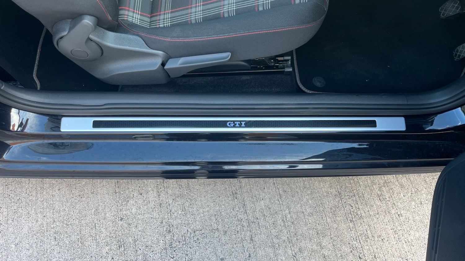 Vehicle 35