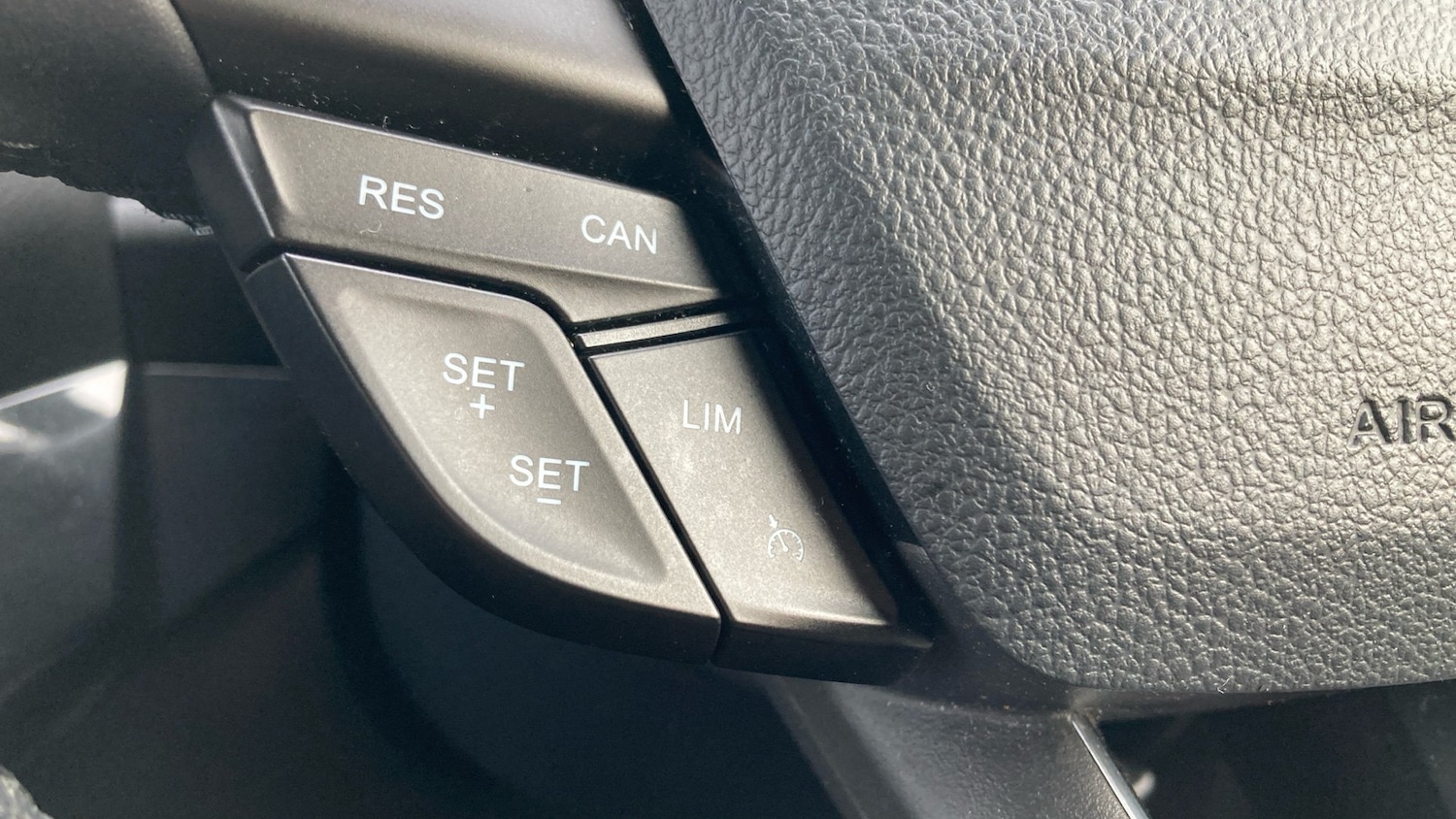 Used Ford Kuga 2019 for sale - 77022735: Photo 32