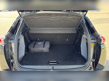 Used Peugeot 2008 2023 for sale - 78457025: Photo
