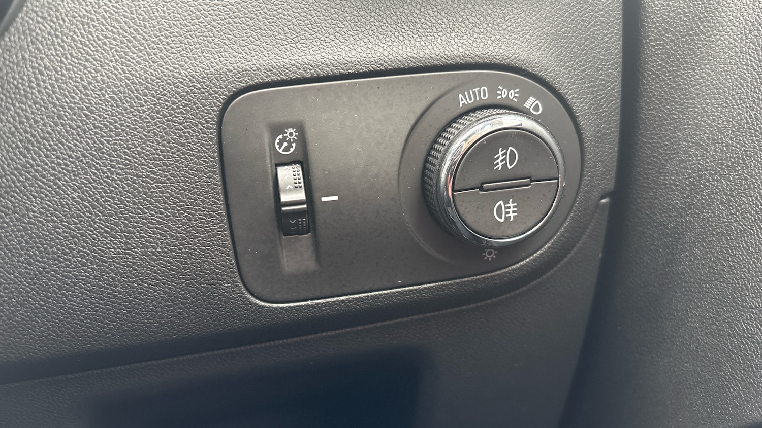 Used Vauxhall Crossland 2022 for sale - 77222844: Photo 28