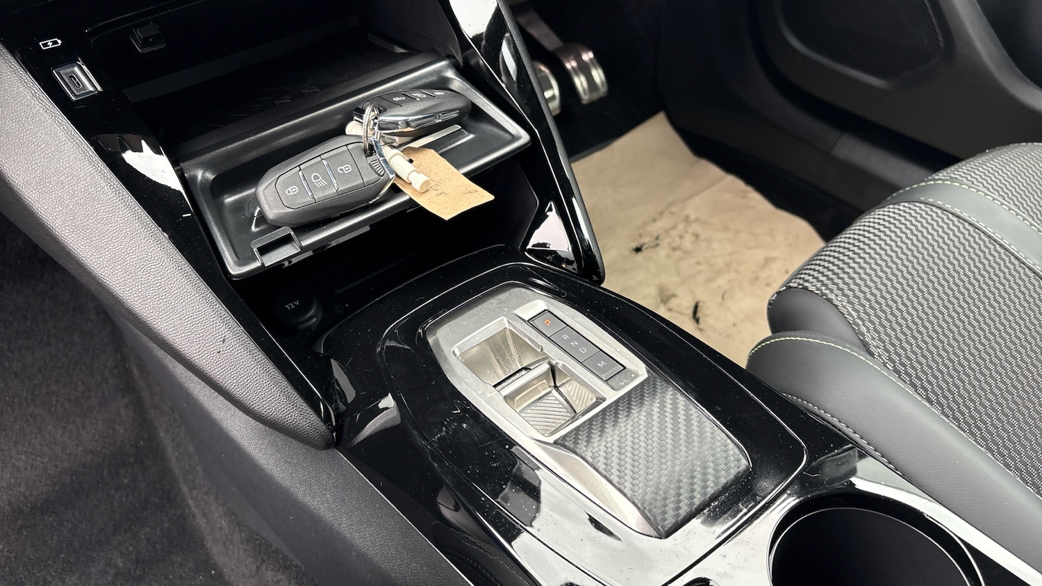 Used Peugeot 2008 2024 for sale - 77953850: Photo 13