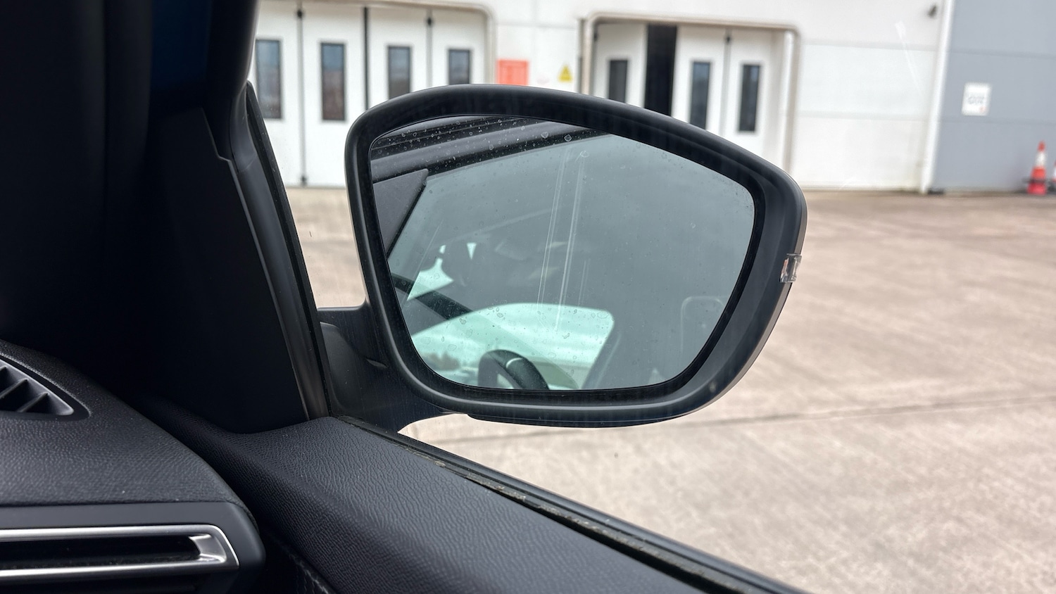 Used Peugeot 2008 2024 for sale - 77953850: Photo 42