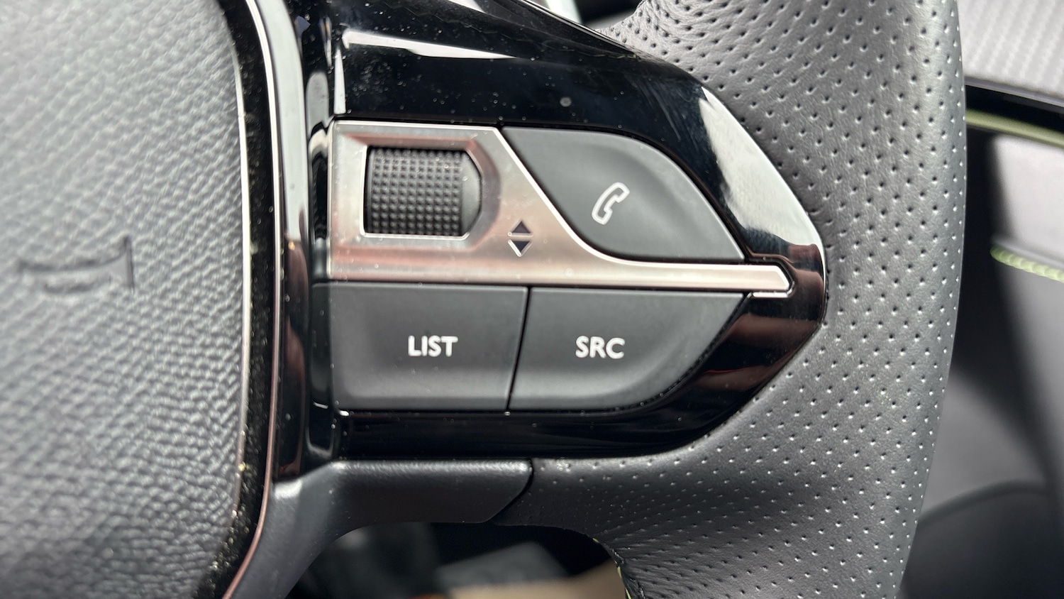 Used Peugeot 2008 2024 for sale - 77953850: Photo 46