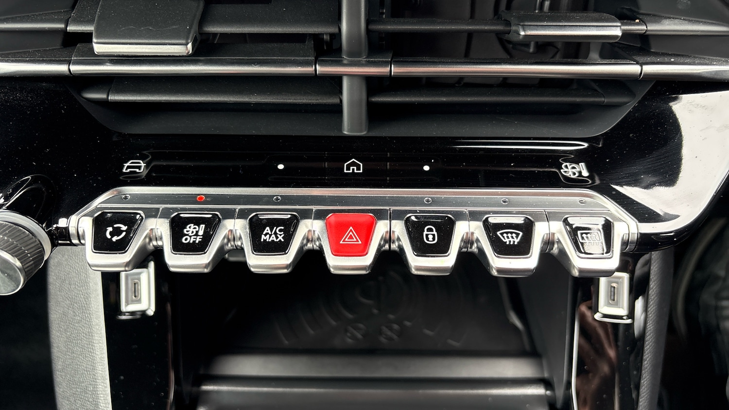 Used Peugeot 2008 2024 for sale - 77953850: Photo 49