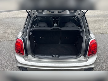 Used MINI Hatch 2019 for sale - 78224054: Photo