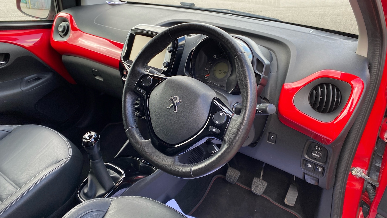 Used Peugeot 108 2017 for sale - 77735467: Photo 11