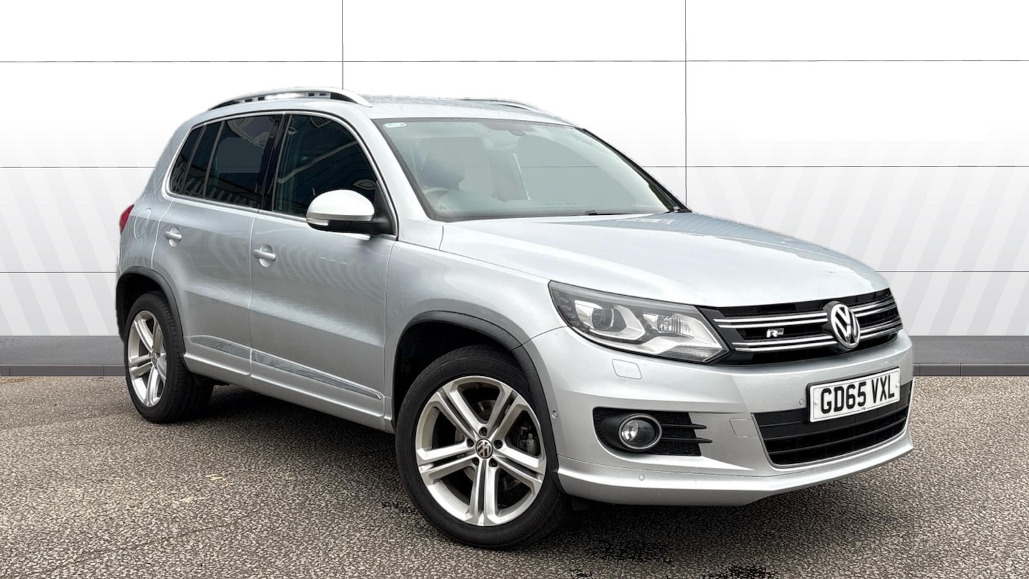 Used Volkswagen Tiguan 2015 for sale - 76366234: Photo 1
