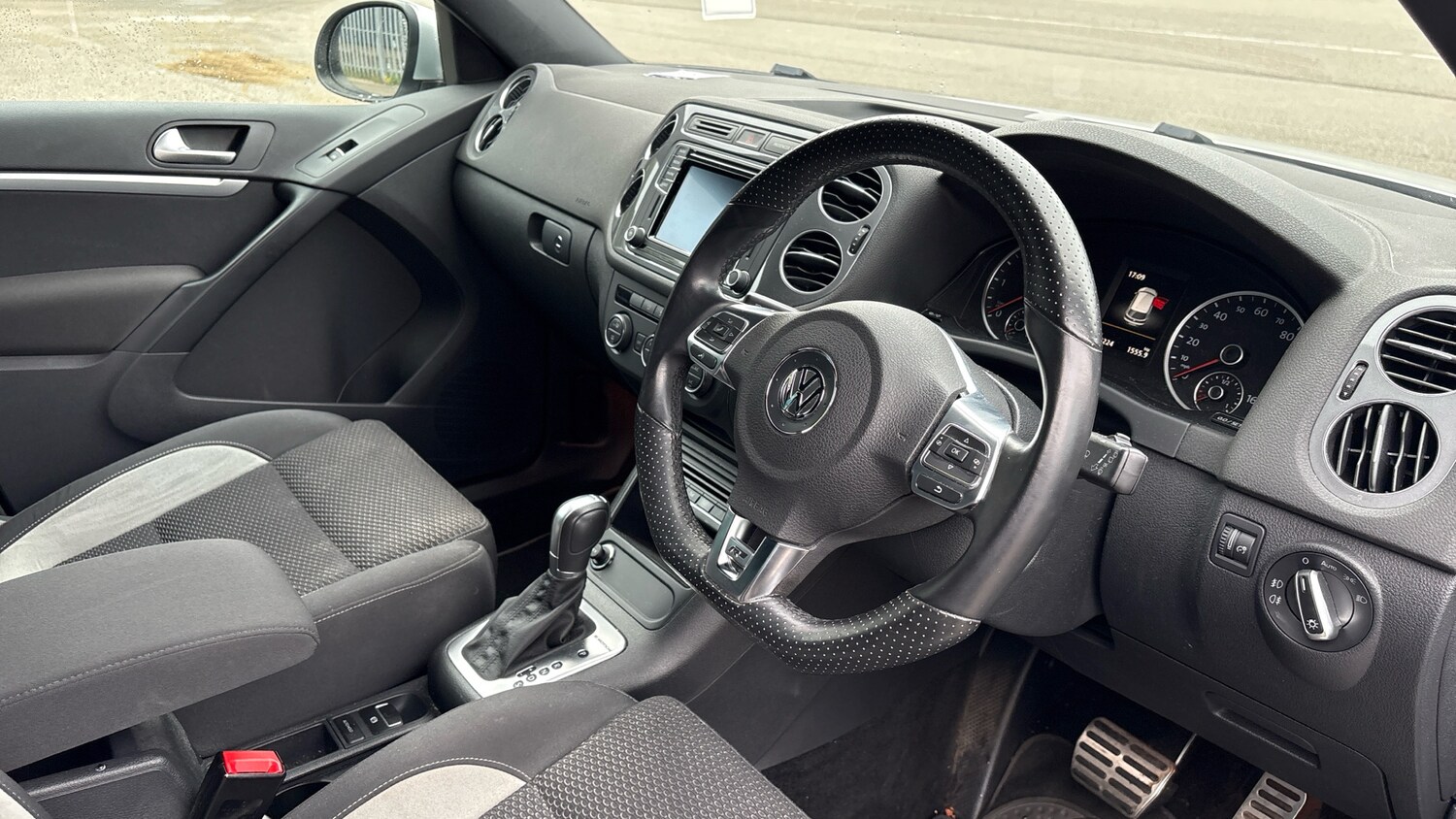 Used Volkswagen Tiguan 2015 for sale - 76366234: Photo 11