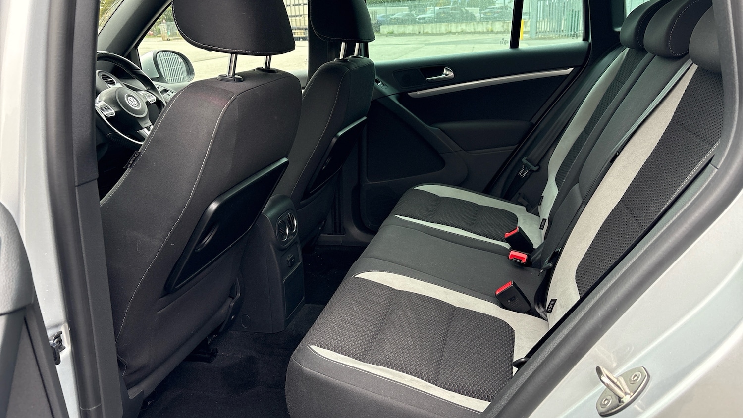 Used Volkswagen Tiguan 2015 for sale - 76366234: Photo 16