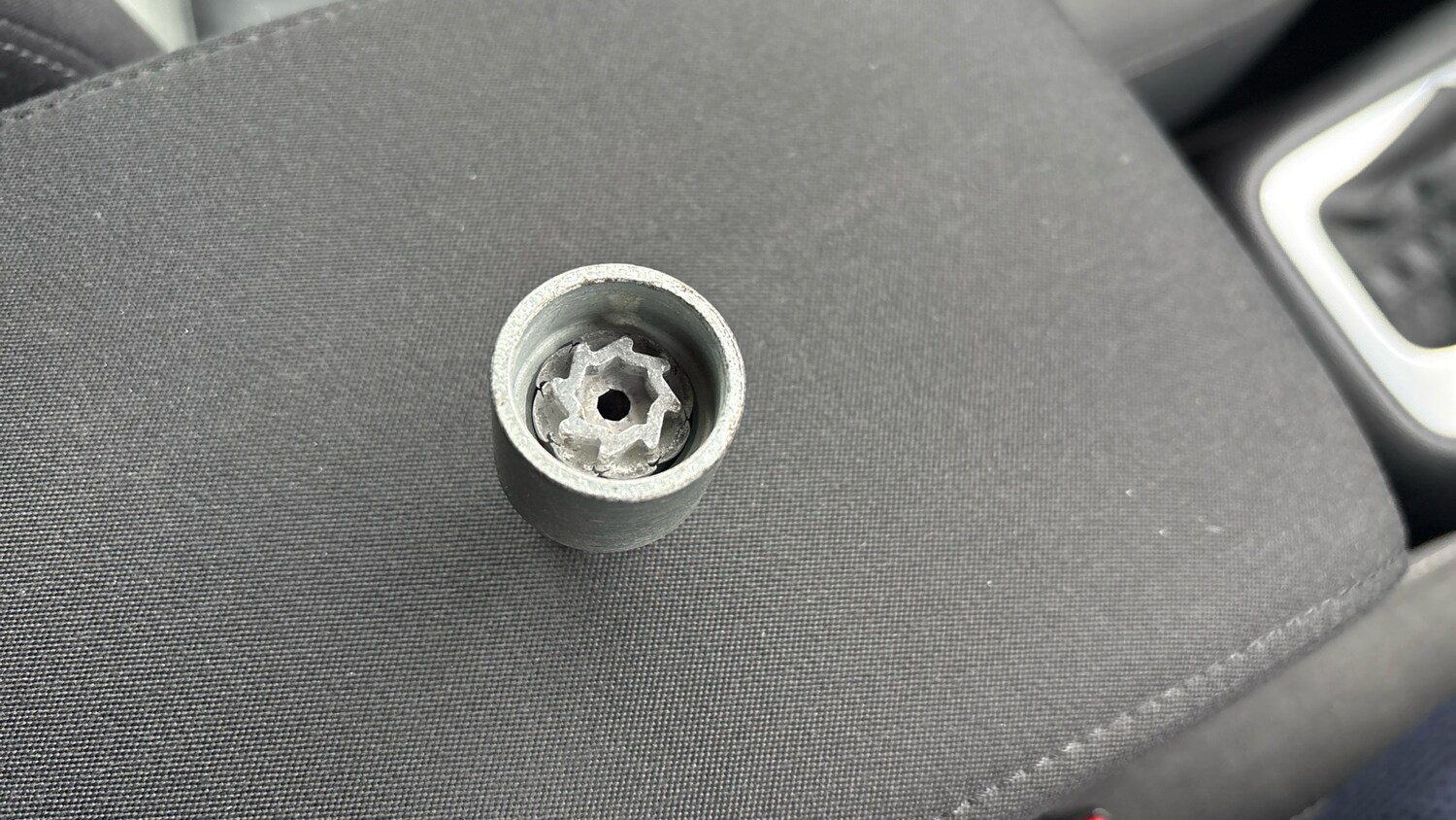 Used Volkswagen Tiguan 2015 for sale - 76366234: Photo 26