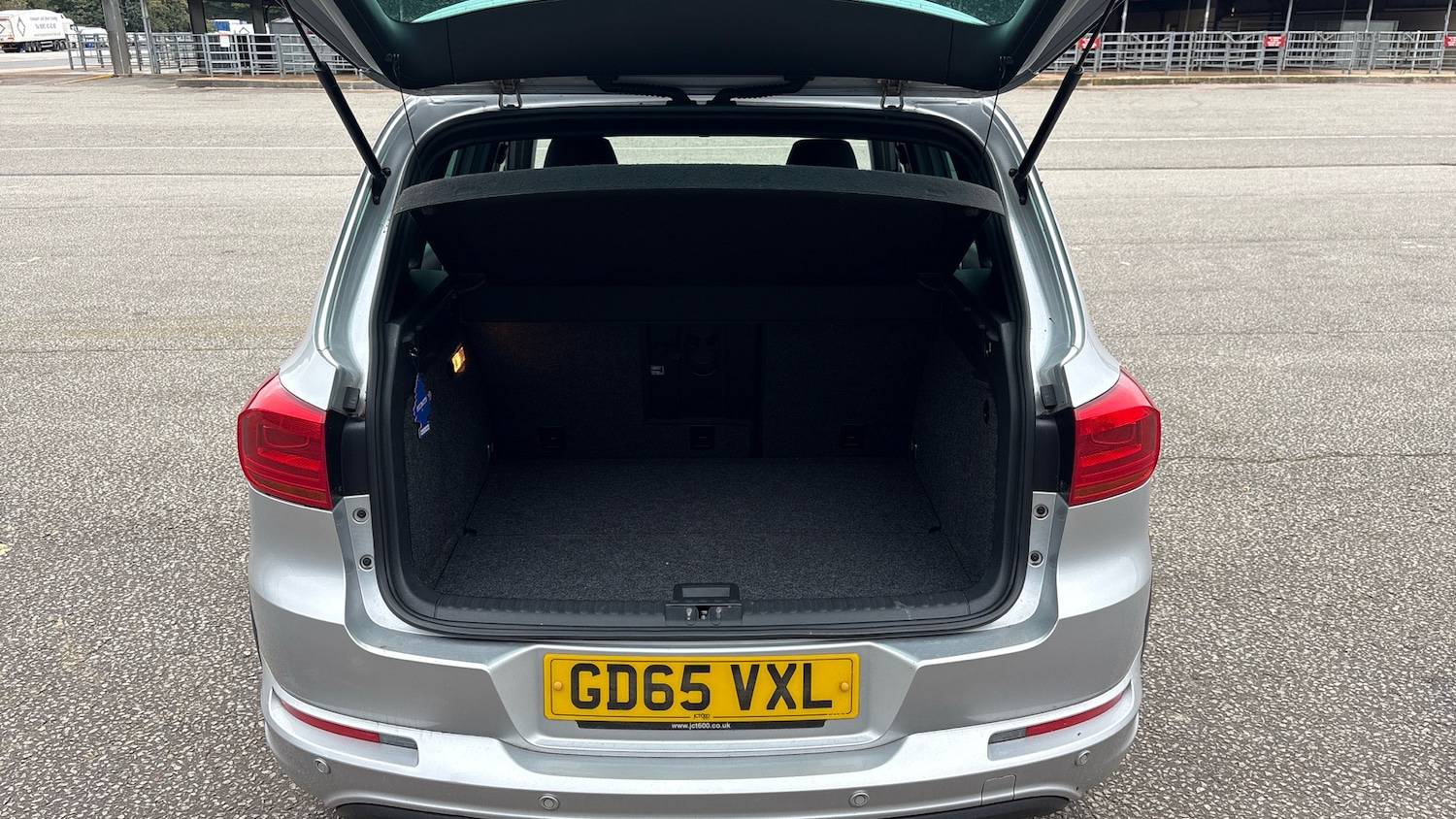 Used Volkswagen Tiguan 2015 for sale - 76366234: Photo 4