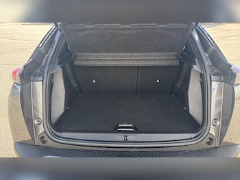 Used Peugeot 2008 2022 for sale - 78885952: Photo