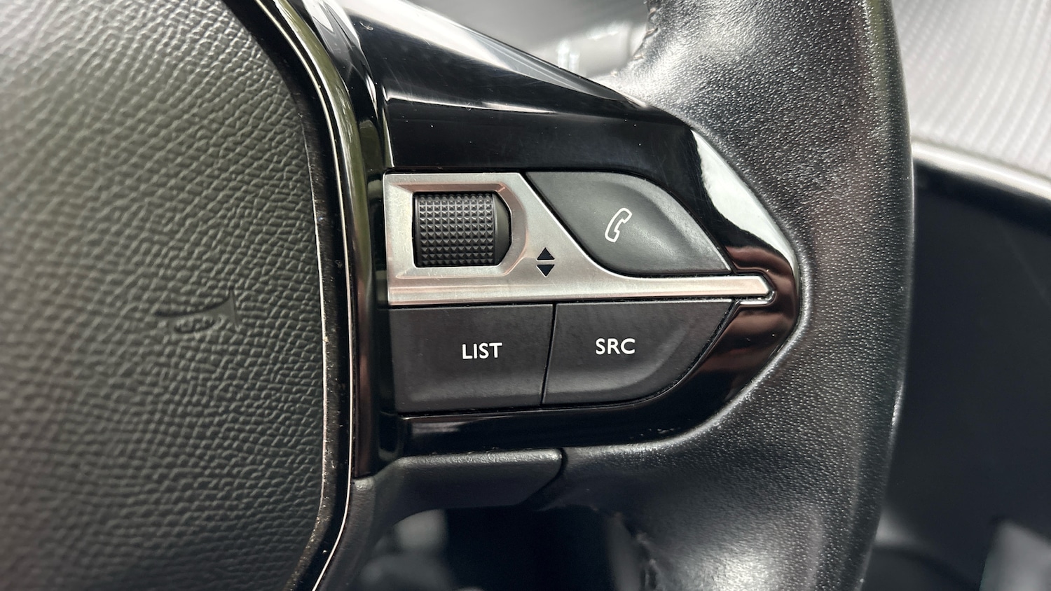 Used Peugeot 208 2020 for sale - 76426237: Photo 49