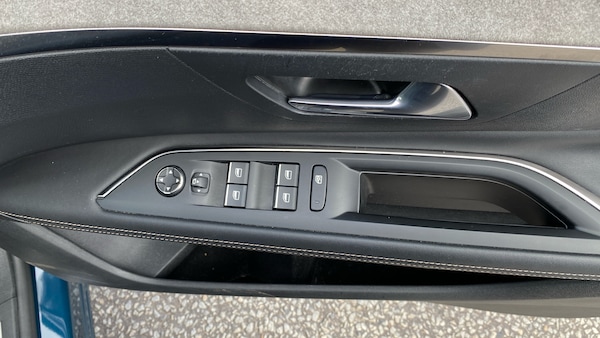 Used Peugeot 3008 2022 for sale - 76263709: Photo 49