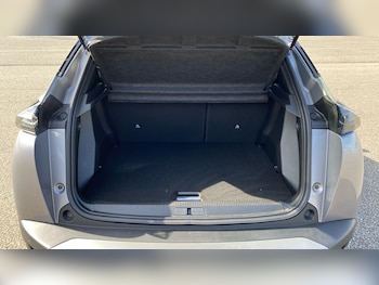 Used Peugeot 2008 2023 for sale - 78499883: Photo