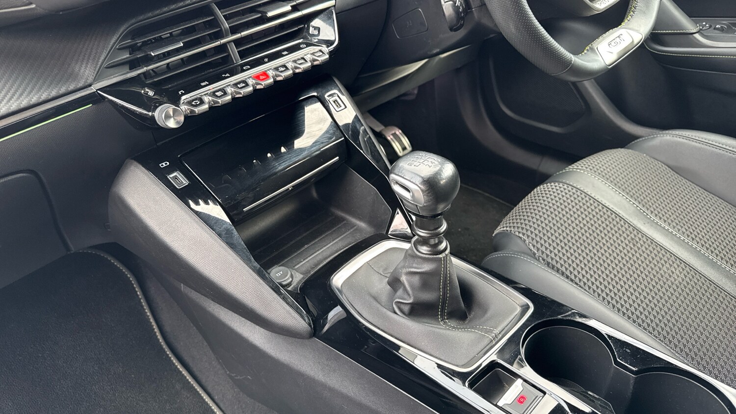 Used Peugeot 2008 2022 for sale - 78090542: Photo 13