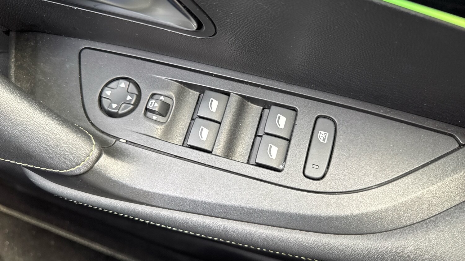 Used Peugeot 2008 2022 for sale - 78090542: Photo 35