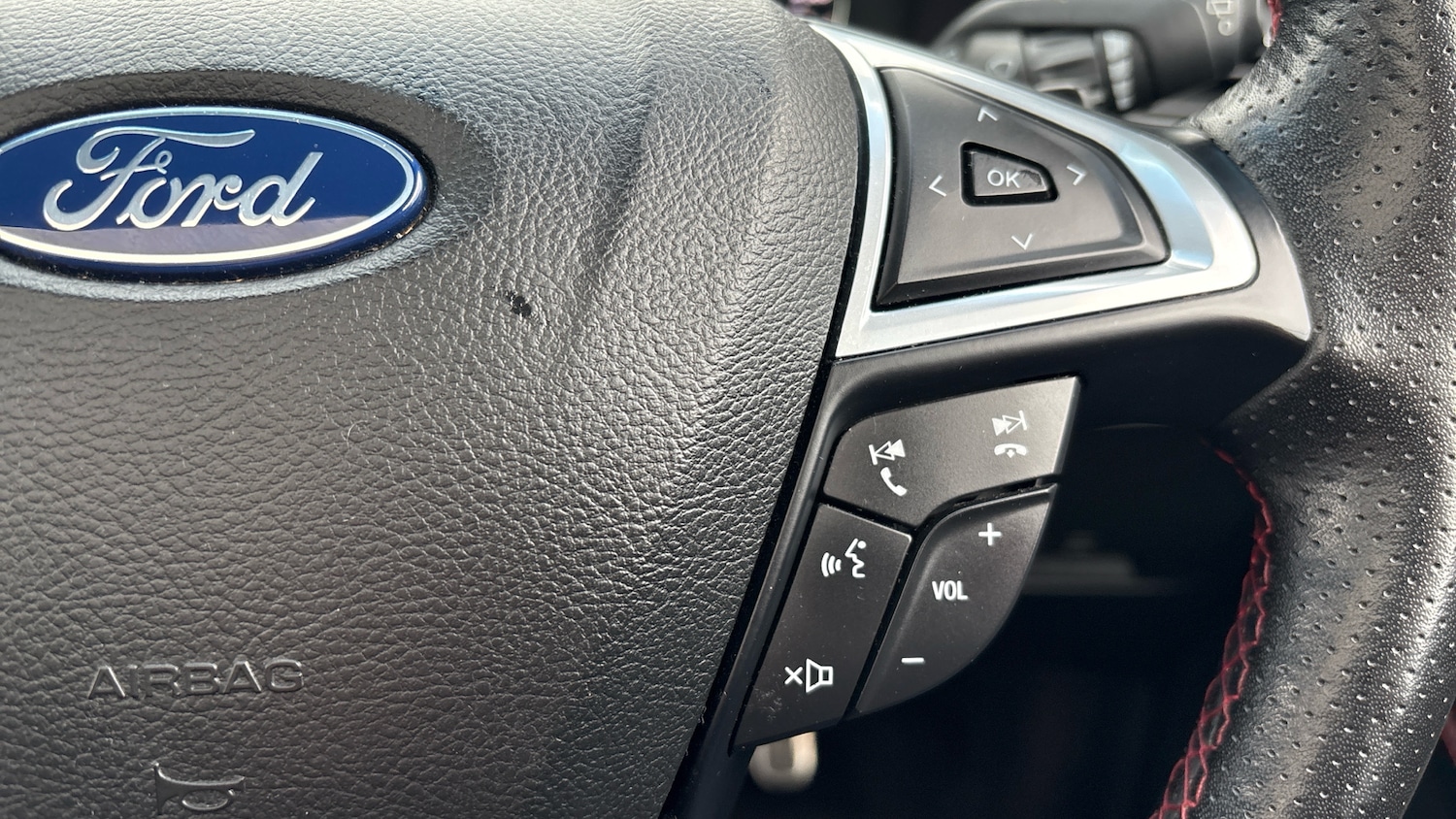 Used Ford Edge 2019 for sale - 76860155: Photo 44