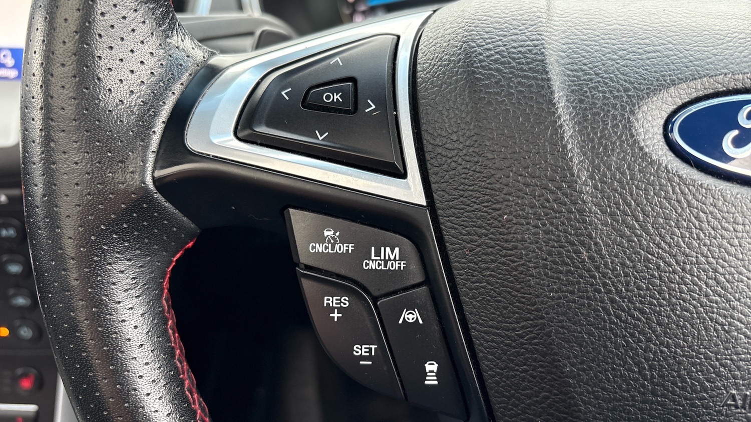 Used Ford Edge 2019 for sale - 76860155: Photo 45