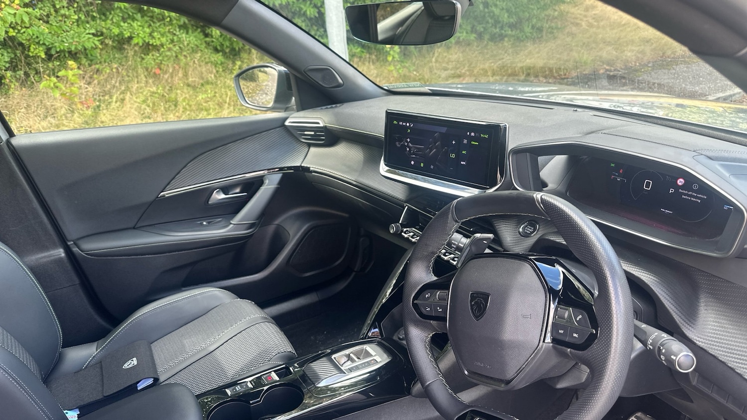 Used Peugeot 2008 2024 for sale - 76831534: Photo 11