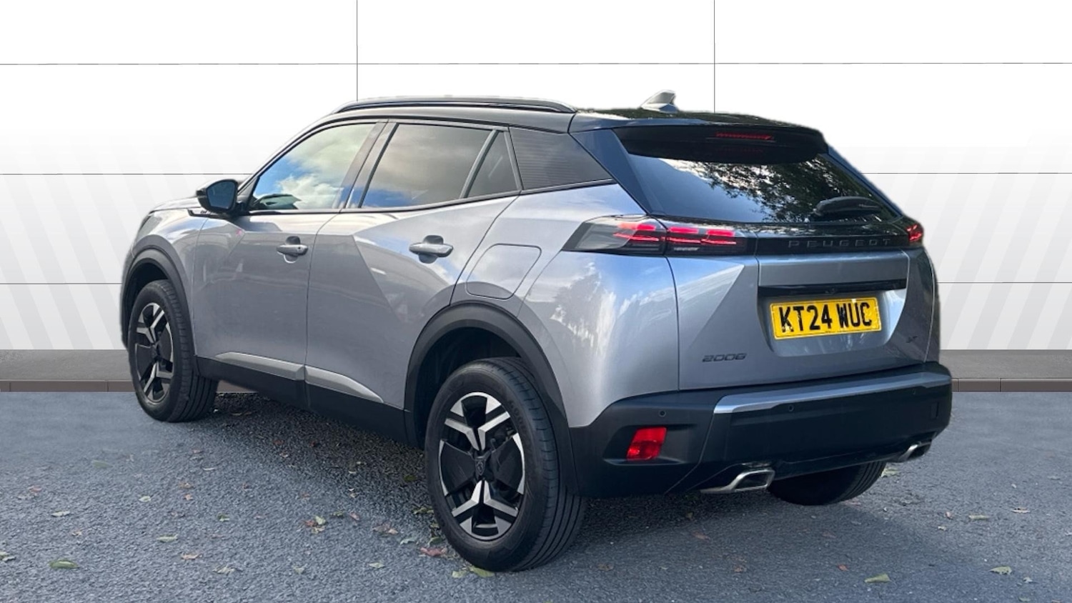 Used Peugeot 2008 2024 for sale - 76831534: Photo 2