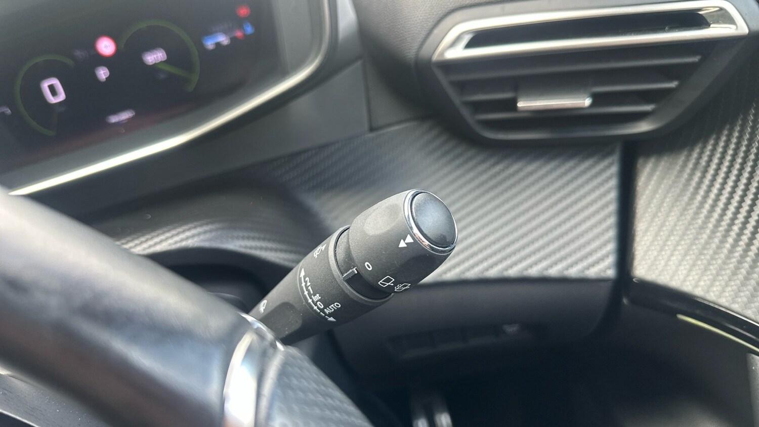 Used Peugeot 2008 2024 for sale - 76831534: Photo 33