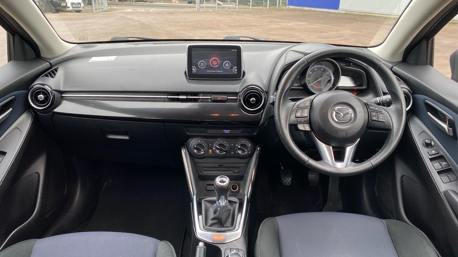 Used Mazda Mazda2 2017 for sale - 77649810: Photo 10