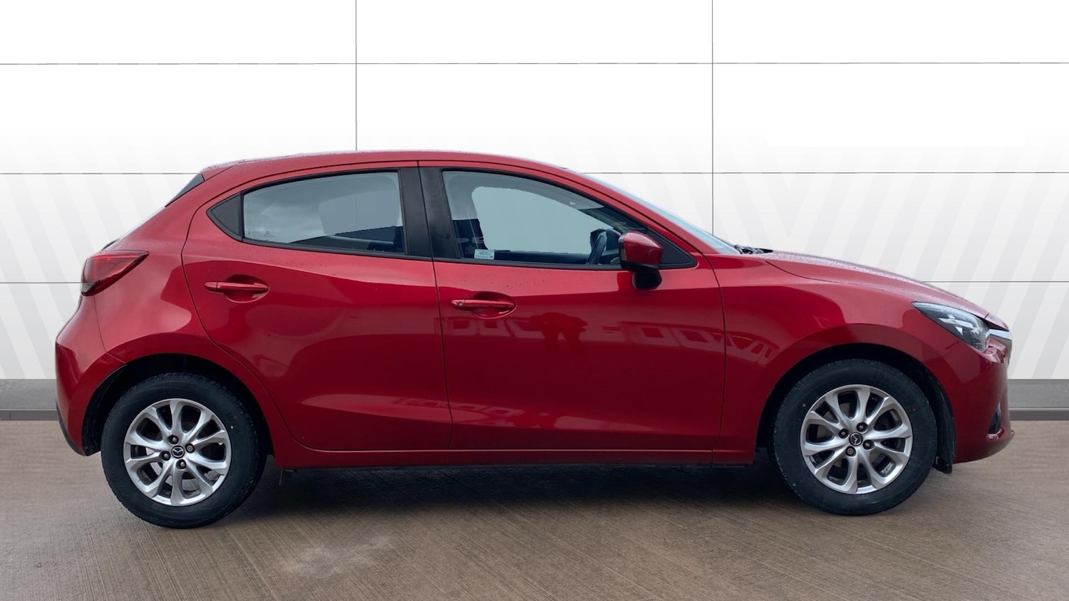 Used Mazda Mazda2 2017 for sale - 77649810: Photo 5