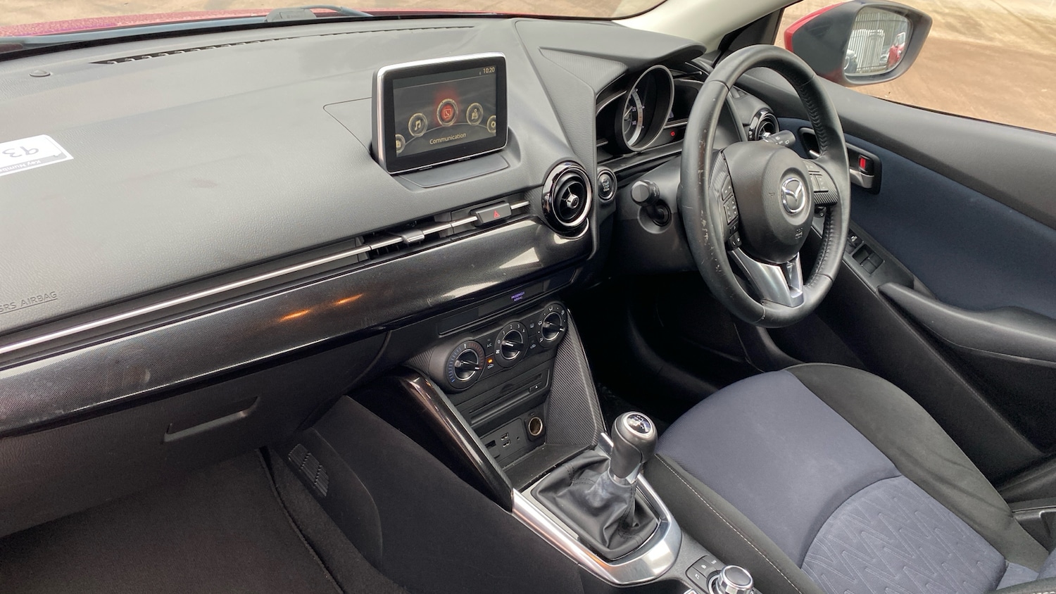 Used Mazda Mazda2 2017 for sale - 77649810: Photo 9
