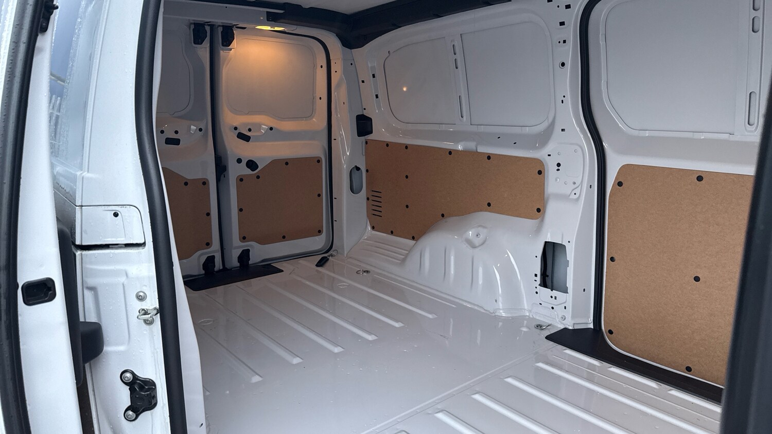 Used Peugeot Expert 2025 for sale - 77450231: Photo 15