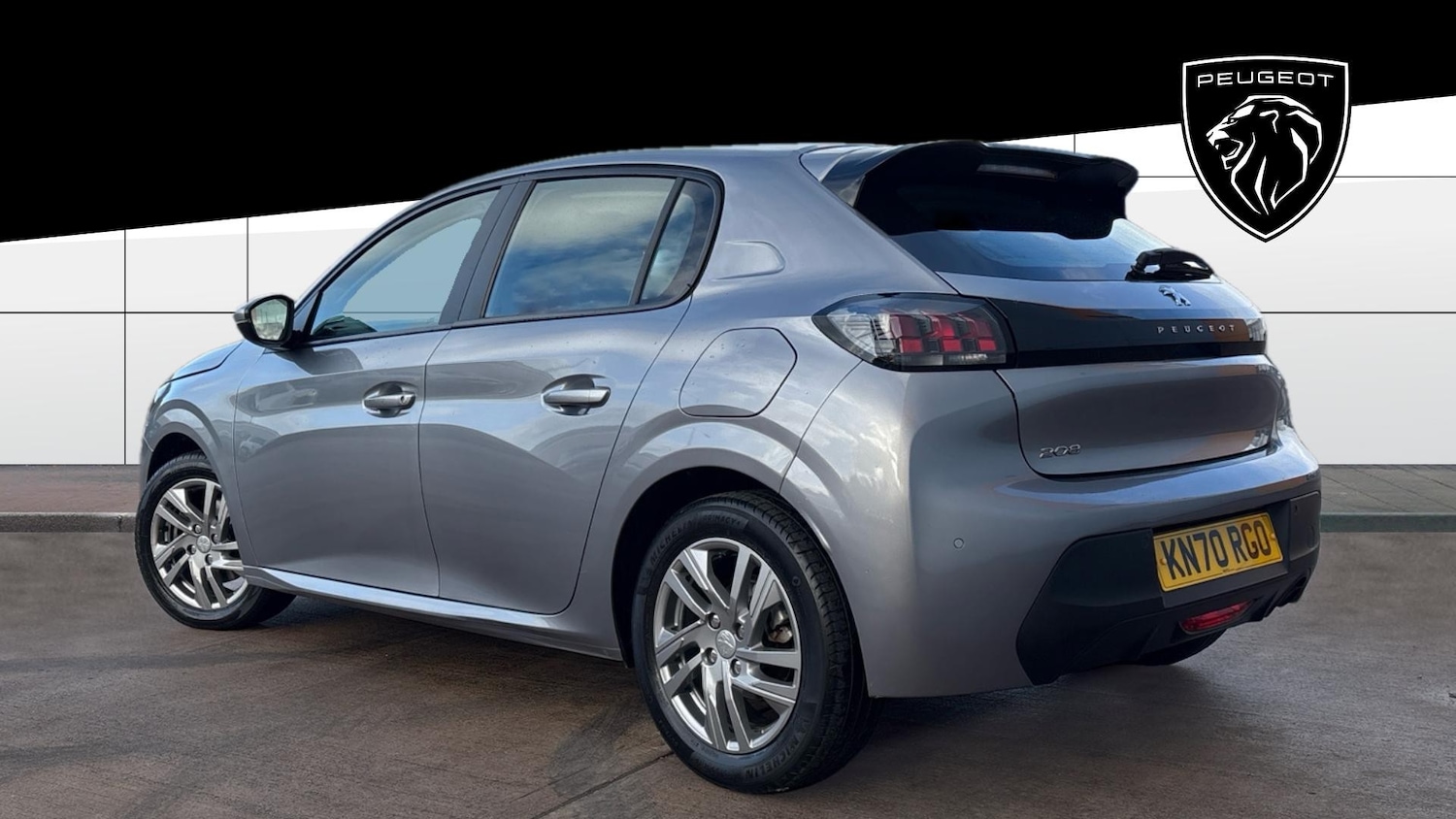 Used Peugeot 208 2020 for sale - 76366248: Photo 2