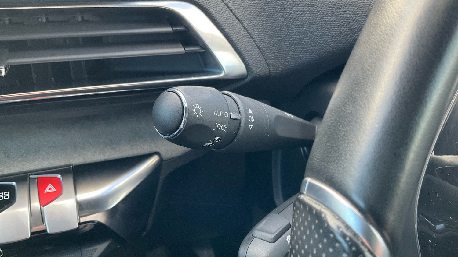 Used Peugeot 3008 2022 for sale - 77283660: Photo 36