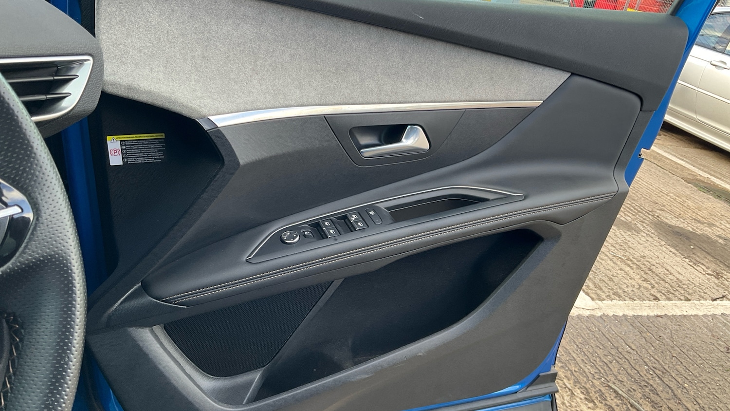 Used Peugeot 3008 2022 for sale - 77283660: Photo 41