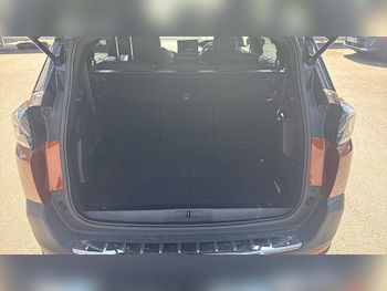 Used Peugeot 5008 2022 for sale - 78012621: Photo