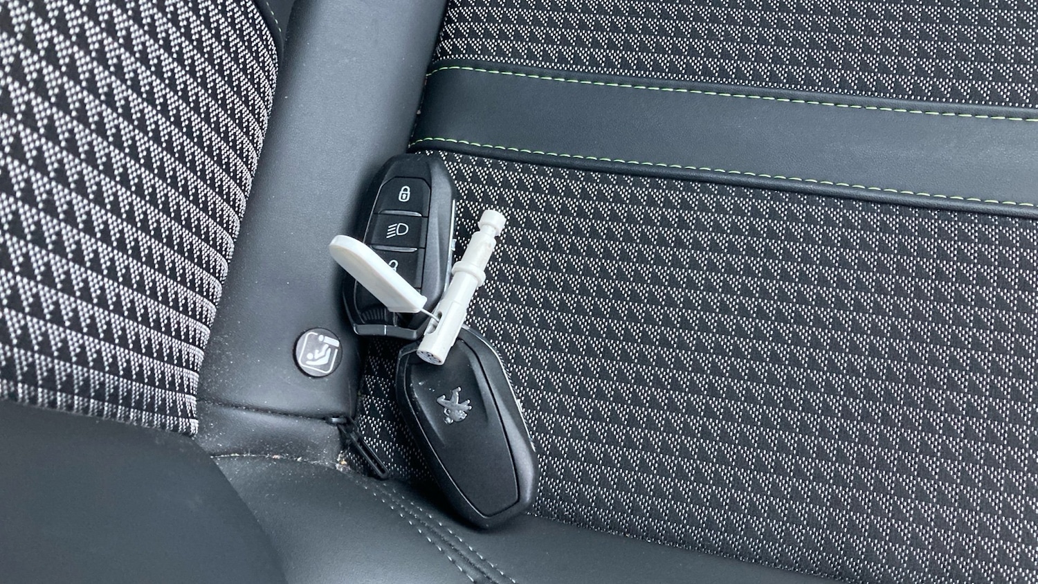 Used Peugeot 208 2022 for sale - 77004286: Photo 20